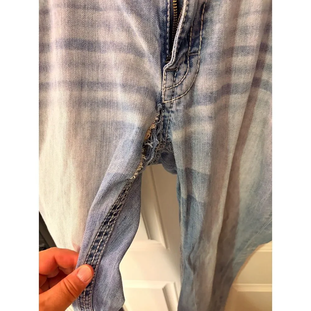 BKE Jeans Men 36 R Blue Derek Buckle Light Blue Denim Boot Leg